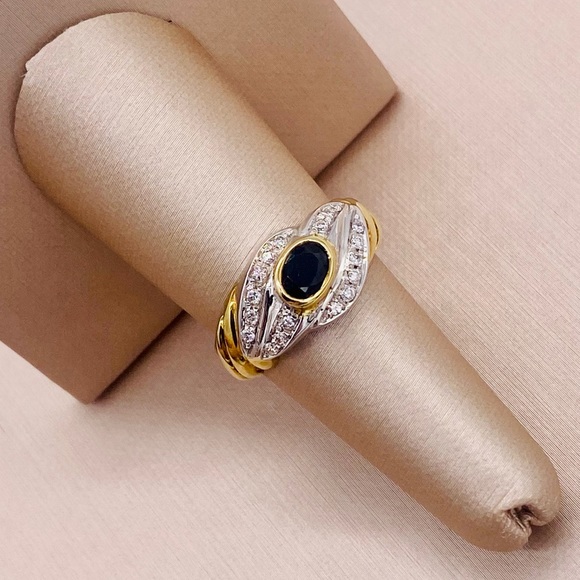 EUC Antique 18k Gold Diamond & Sapphire Cluster Ring